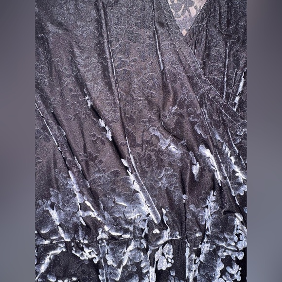 NWOT Burnt Velvet bodysuit - Picture 2 of 2